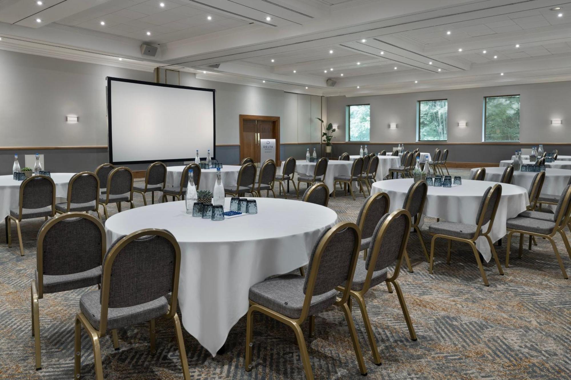 Hotel Delta By Marriott Swindon