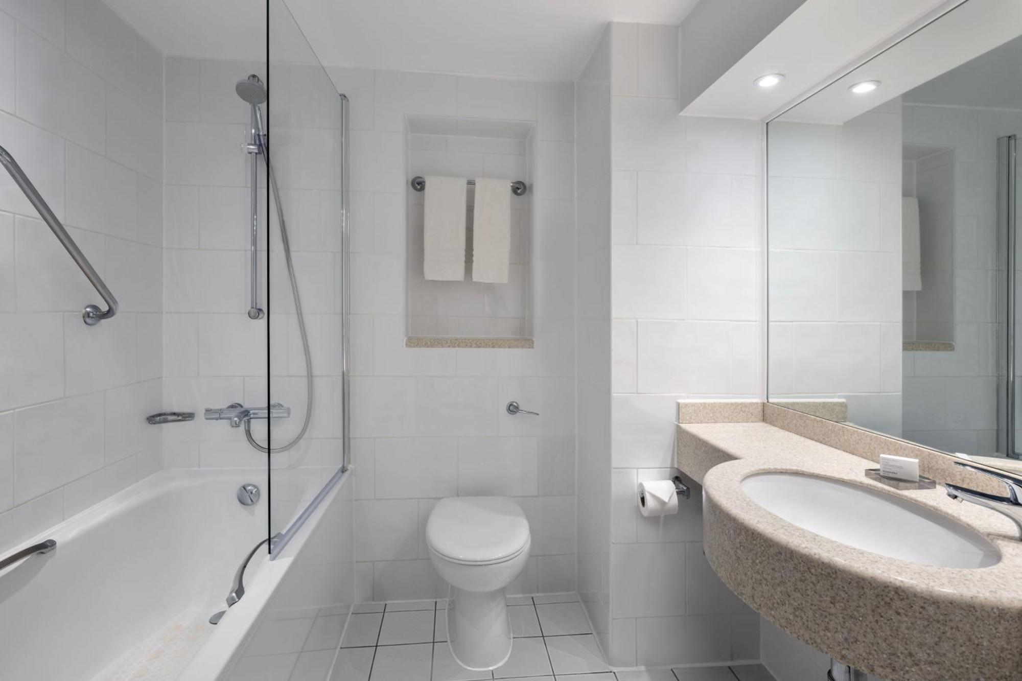 Hotel Delta By Marriott Swindon