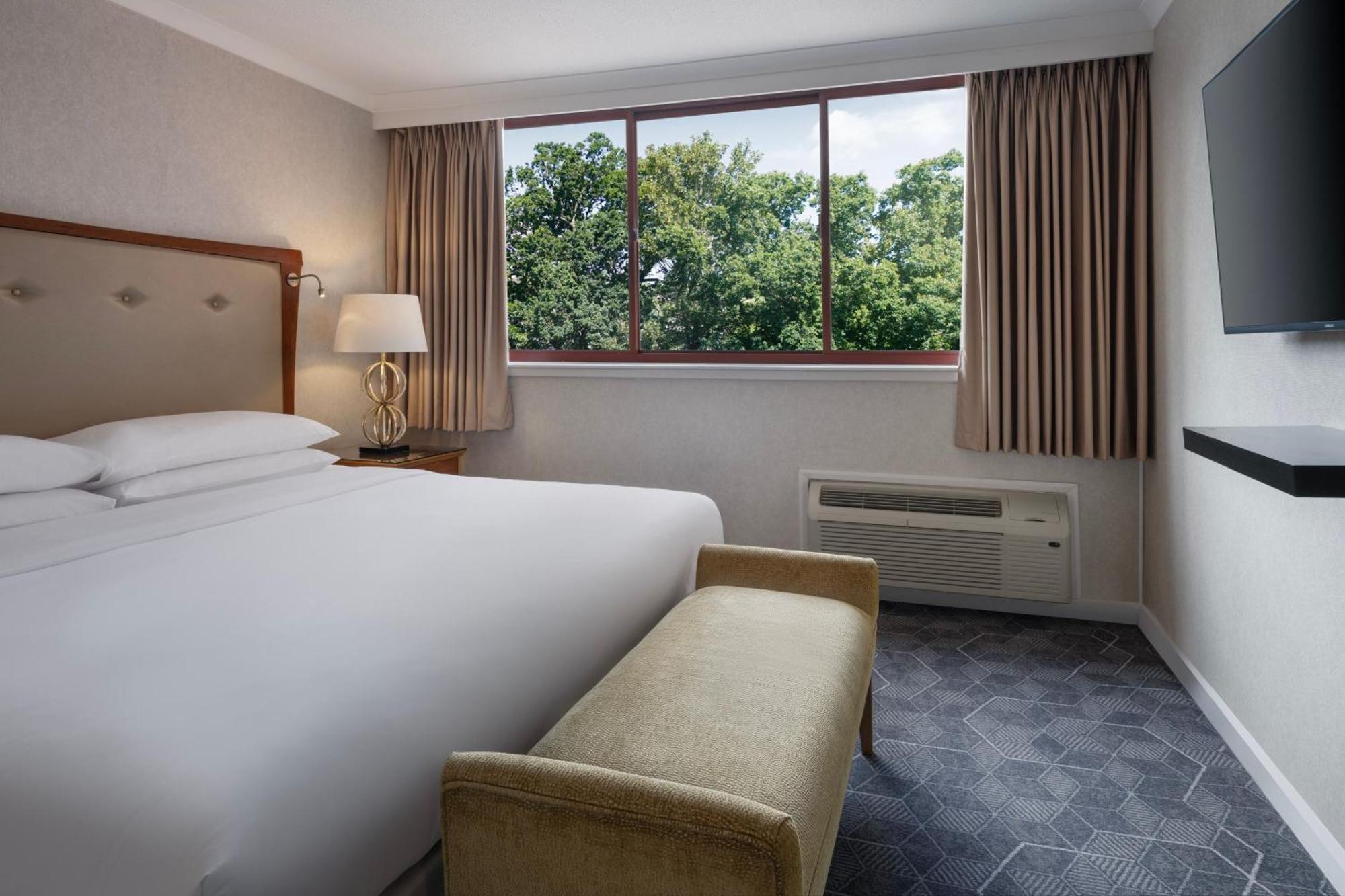 Delta By Marriott Hotel 4*